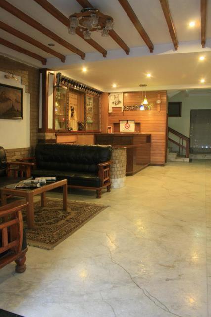The Denzong Shangrila Gangtok Exteriör bild