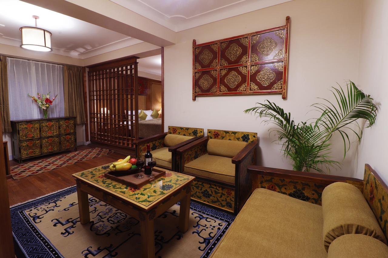 The Denzong Shangrila Gangtok Exteriör bild
